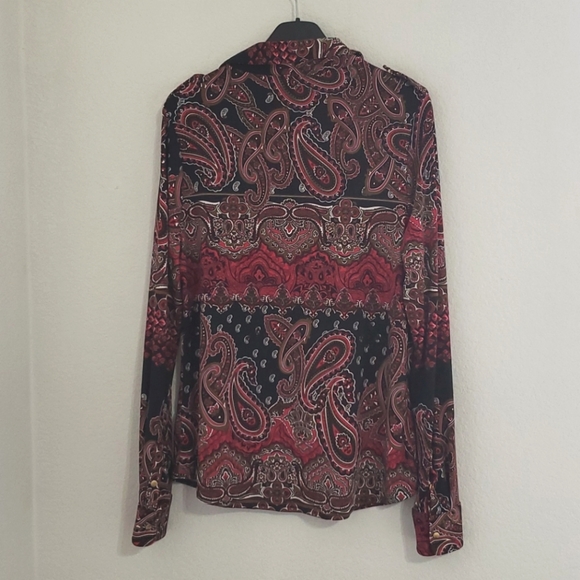 BCBGMAXAZRIA Paisley print long sleeve top blouse snap closure Petite Largr - Picture 4 of 6